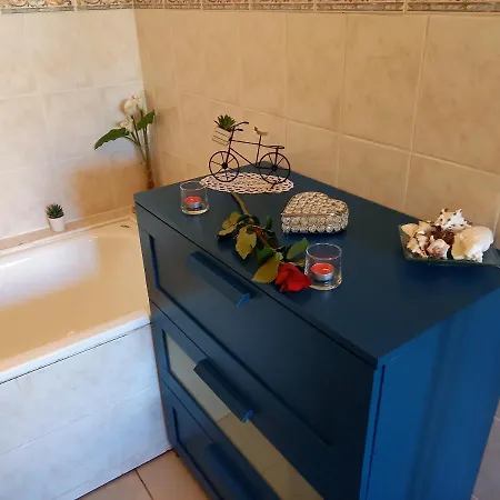 Maison De 2 Chambres Avec Terrasse Amenagee Et Wifi A Le Verger