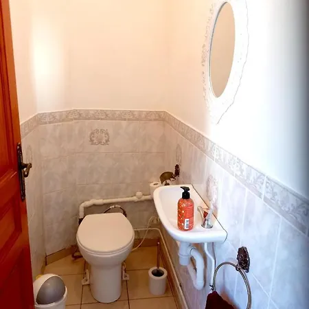 Dom wakacyjny Maison De 2 Chambres Avec Terrasse Amenagee Et Wifi A Le Verger *